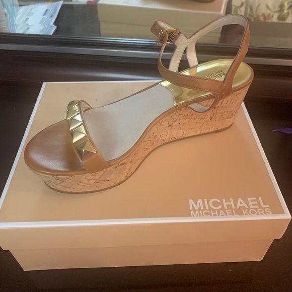 Sandals - Picture 1 of 1